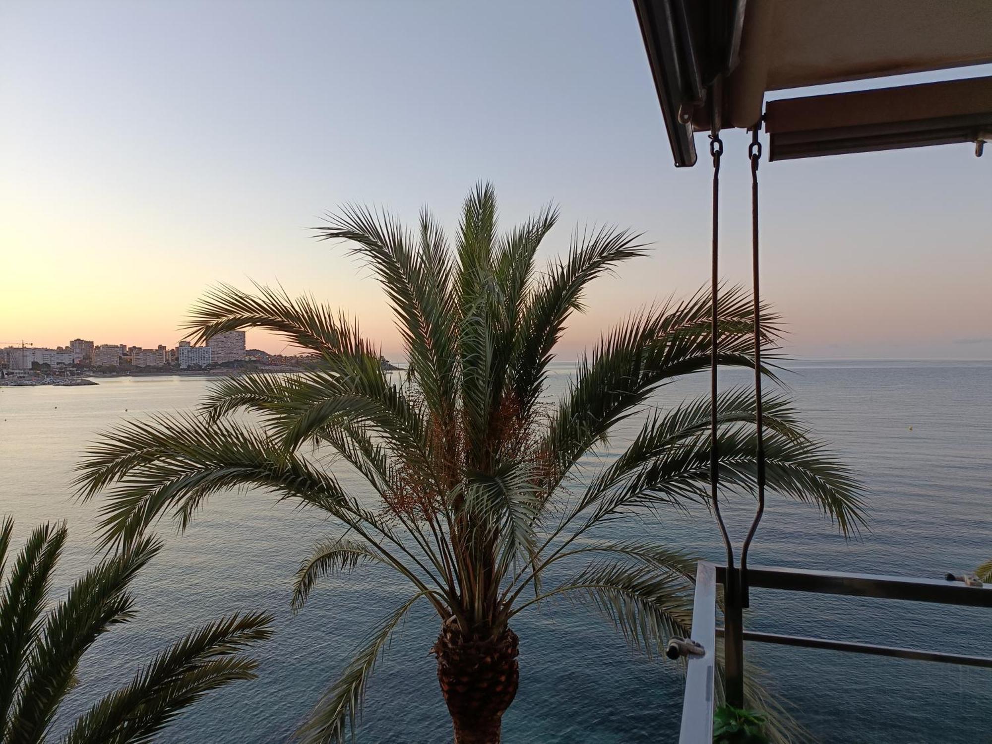 Superb Sea View Apartment Alicante Luaran gambar